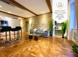 BnGo I Luxe & Confort I Lyon centre, 4 personnes, toilette séparé, Place des terreaux