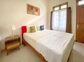 Urbanview Raden Mansion Jember