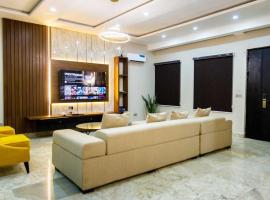 Calini Apartment, hotel v destinaci Mobushipe