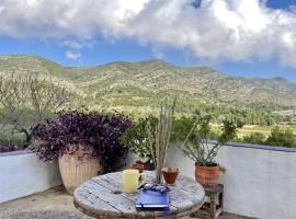 Eco Maset, alojamiento rural rodeado de naturaleza, hotell i Ayelo de Malferit