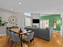 4700 West End Whimsy
