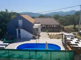 Forest Queen - Village holiday home