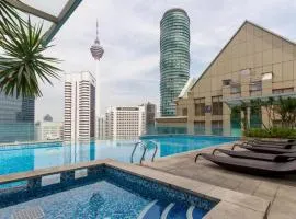 COZY SUPER KING BED STUDIO walking to PETRONAS KLCC