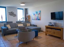 Inselblume 50 - Ferienwohnung von privat in der Strandburg, hotel i Burgtiefe auf Fehmarn 