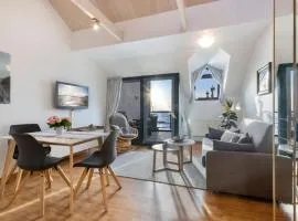 Inselblume 18 - Ferienwohnung mit Meerblick & Galerie in der Strandburg