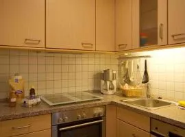 Inselblume 02 - Maritime Ferienwohnung, Blick zum Yachthafen