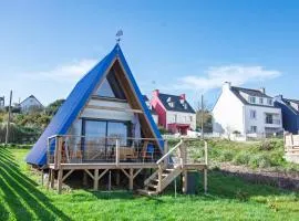 Le Tipi Bleu TINY HOUSE neuve avec terrasse et jardin