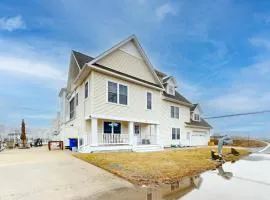 West Fenwick --- 39110 Van Buren Ave