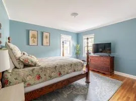 Spacious 3 bedroom house 45mins to NYC great hotel alternative for big group