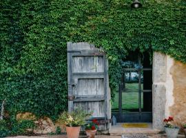 Can Serrà 1786, фермерский дом в городе Льягостера