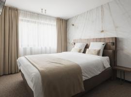 Hotel Amfora, hotel em Poperinge