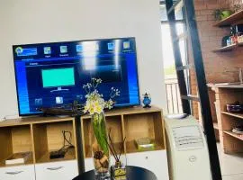 Mordern Lil' Love Nest Loft in Midrand