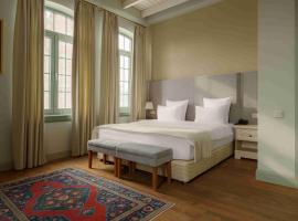 GRAND HOTEL GYUMRI by APRICOT Hotels: Gümrü şehrinde bir otel