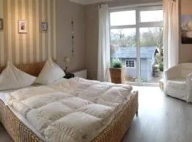 Ferienwohnung Mit Stellplatz Mitten Im Grünen