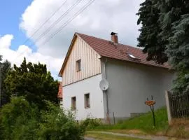 Ferienhaus Haus Bärenstein In Naundorf Mit Grill, Terrasse, Sauna Und Kaminofen