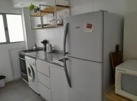 Depto 2 amb zona centro con cochera Solo familias