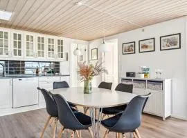 Nice Home In Ebeltoft With 3 Bedrooms And Internet