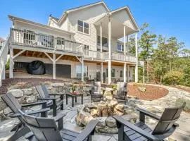 Luxe Black Mountain Manor on 15 Acres!