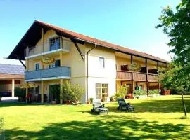 Gemütliche Ferienwohnung Mit Großem Garten