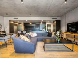 Onyx Apt Onsite EV 5mins to Foreshore - Hosted by Canstay