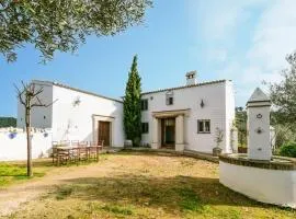 4 Bedroom Amazing Home In Constantina