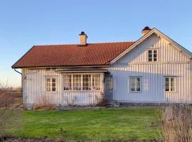 3 Bedroom Nice Home In Ödeshög