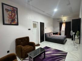 SATELLITE APARTMENT The Classic Studio 4, aparthotel v destinaci Aiyetoto-Asogun