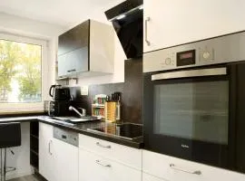 Modern Apartments Neuburg S - NEU - 2 Zimmer, Parkplatz, Wi-Fi, TV, Küche