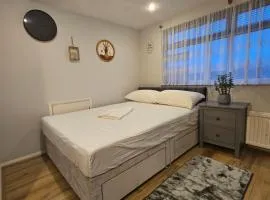 Ensuite room Family Home