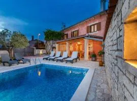 Casa Bepi Ferienhaus Mit Pool In Ruhiger Lage