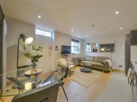 Central Two Bedroom Apartments St Albans By Central Stays Short Lets & Serviced Accommodation With Free Parking - 4