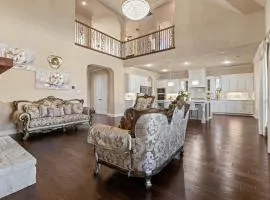 Luxurious Prosper Retreat