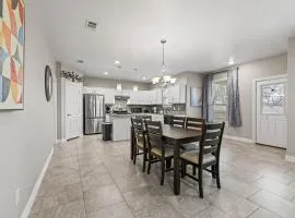 Spacious Grand Prairie Getaway
