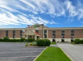 Holiday Inn Express Crestwood by IHG