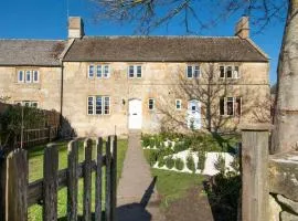 Tiesel Cottage In The Cotswolds