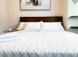 Suite vista al rio desde piso alto parking