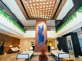 Elijah Hotel