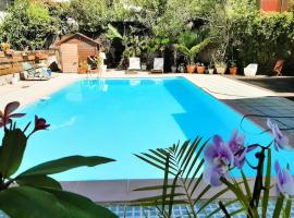 Villa Terre des Chênes, hotel v destinaci Saint-Pierre