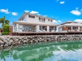 Whitsunday Waterfront Luxury at 19 The Cove