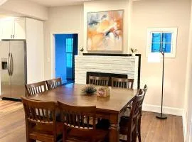 Clover Cottage at Old Town Alexandria!