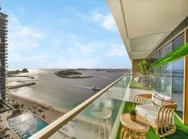 Ultra-Luxury 2 Bedroom Beachfront Escape with Sea Views