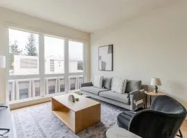 Blueground Oakland AC wd nr Mosswood Park SFO-1816