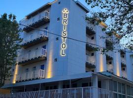 Hotel Bristol - a 30 mt dalla spiaggia, hotel v destinaci Misano Adriatico