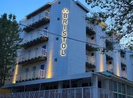 Hotel Bristol - a 30 mt dalla spiaggia