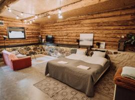 Self check-in Rustic Studio next to Nature Reserve, alojamento em K&auml;rde