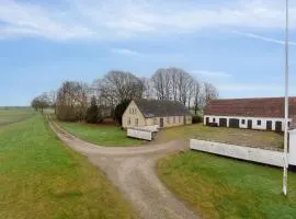 Countryside Property With Great Fishing Options