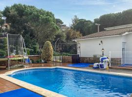 Pet Friendly Home In Vidreres, hotel in Vidreres