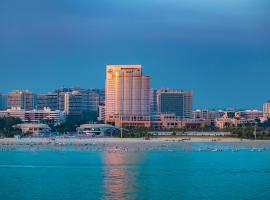 Crowne Plaza Beihai Silver Beach by IHG – hotel w mieście Beihai