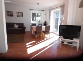 Ferienhaus Mit Garten Und Stellplatz