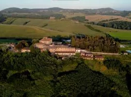 Borgo Belsedere - biofarm estate resort in Tuscany
